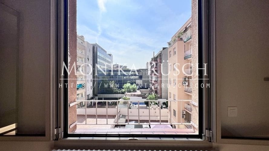 4 soveværelse Lejlighed til salg i Barcelona by - € 1.100.000 (Ref: 8409032)