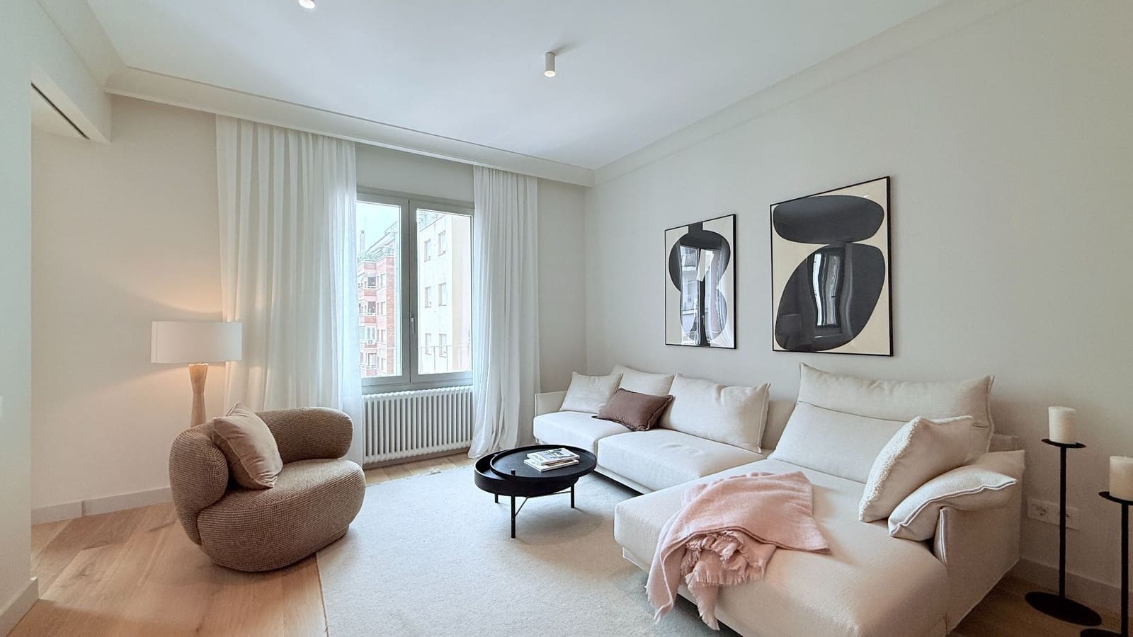 4 soveværelse Lejlighed til salg i Barcelona by - € 1.100.000 (Ref: 8409032)