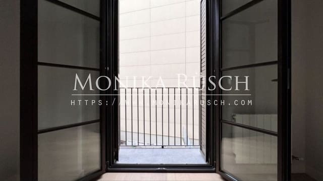 1 bedroom Flat for sale in Barcelona city with pool garage - € 365,000 (Ref: 8636156)