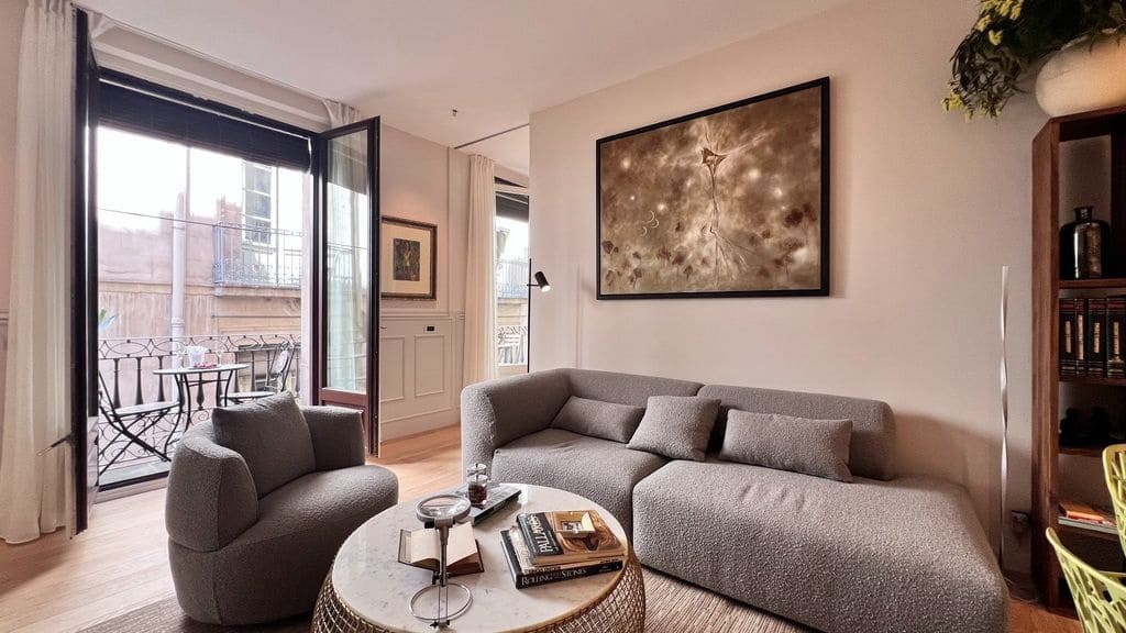 2 bedroom Flat for sale in Barcelona city - € 980,000 (Ref: 8737098)