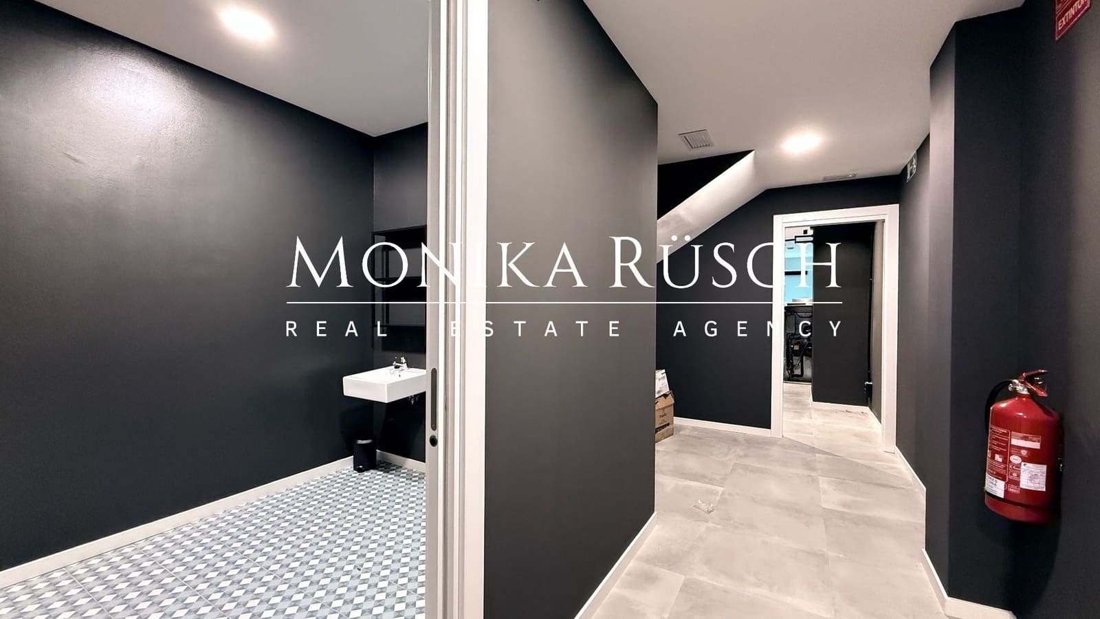 Erhverv til leje i Barcelona by - € 1.850 (Ref: 8892103)