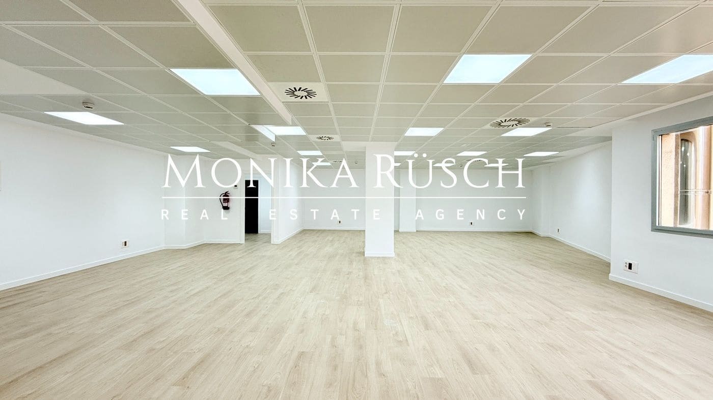 Kontor til leje i Barcelona by - € 2.870 (Ref: 8892108)