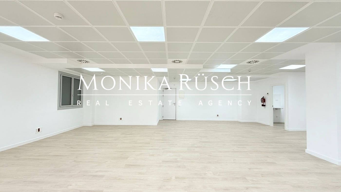 Kontor til leje i Barcelona by - € 2.870 (Ref: 8892108)