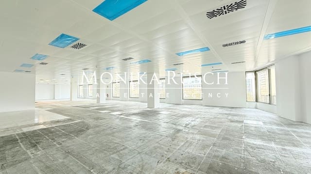 1 slaapkamer Kantoor te huur in Les Corts, Barcelona stad - € 31.200 (Ref: 8892115)