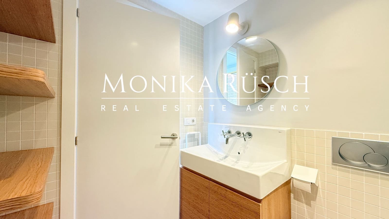 3 soveværelse Semi-Rækkehus til salg i Molins de Rei med garage - € 520.000 (Ref: 8892117)