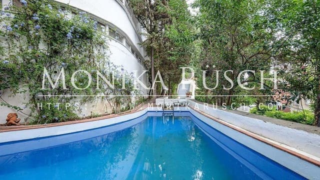 6 soverom Villa til salgs i Gràcia, Barcelona by med svømmebasseng garasje - € 1 800 000 (Ref: 8892124)