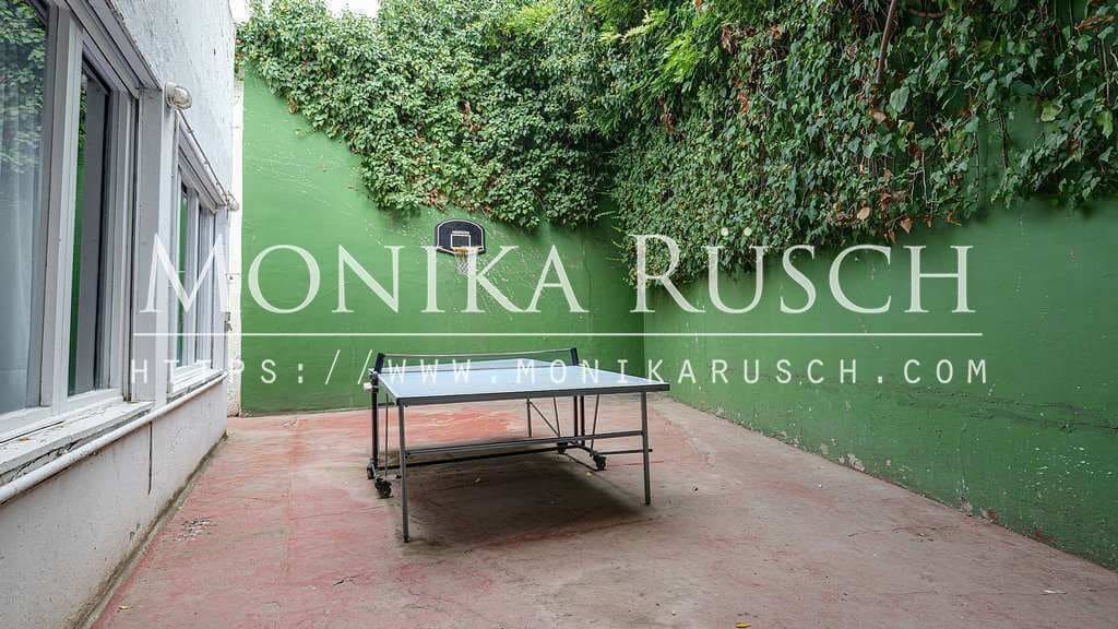 6 soverom Villa til salgs i Barcelona by med svømmebasseng garasje - € 1 800 000 (Ref: 8892124)