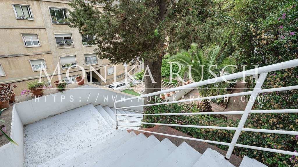 6 soverom Villa til salgs i Barcelona by med svømmebasseng garasje - € 1 800 000 (Ref: 8892124)