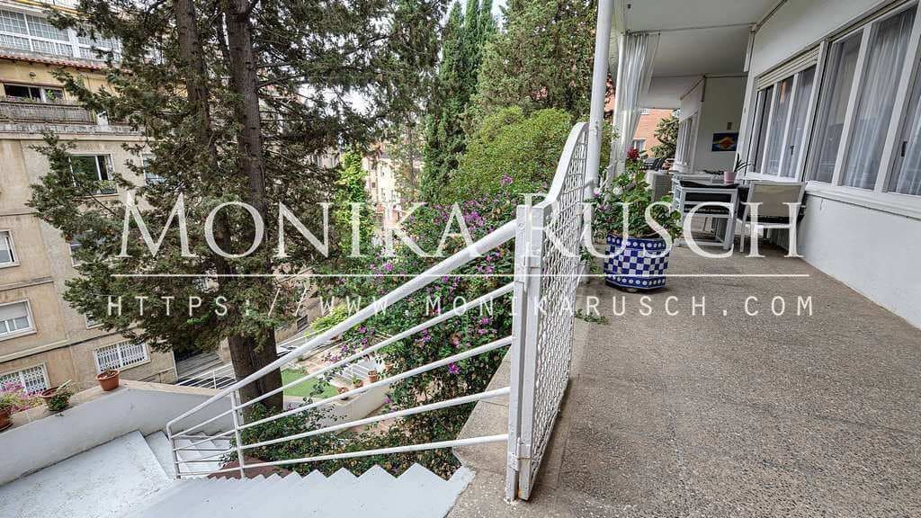 6 soverom Villa til salgs i Barcelona by med svømmebasseng garasje - € 1 800 000 (Ref: 8892124)