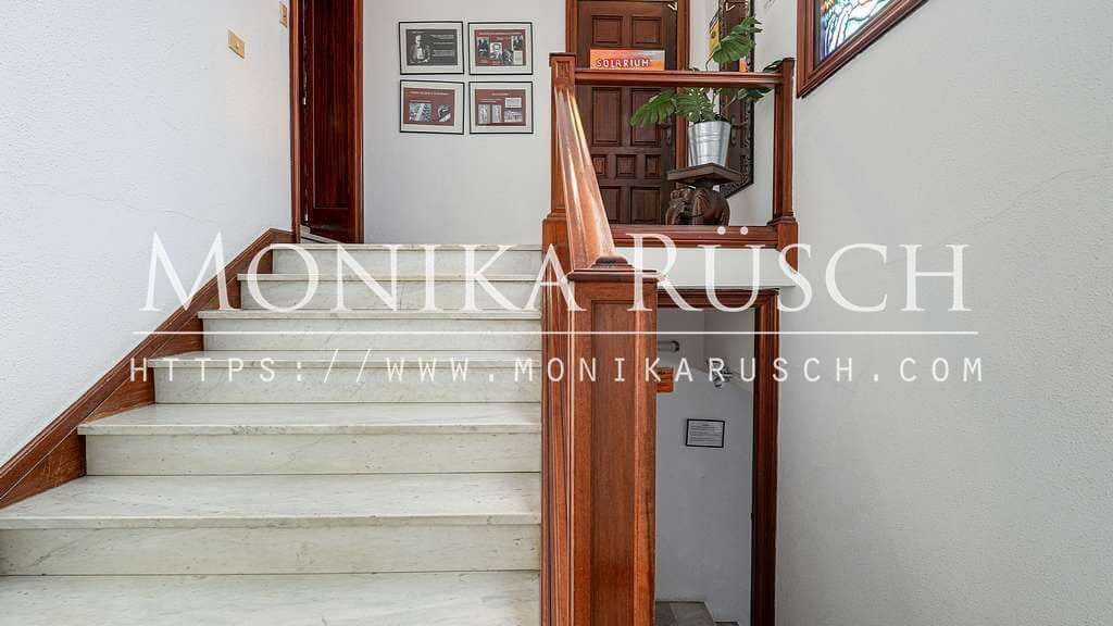 6 soverom Villa til salgs i Barcelona by med svømmebasseng garasje - € 1 800 000 (Ref: 8892124)