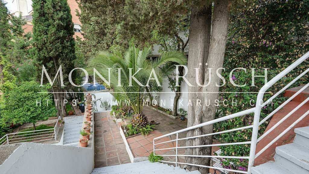 6 soverom Villa til salgs i Barcelona by med svømmebasseng garasje - € 1 800 000 (Ref: 8892124)