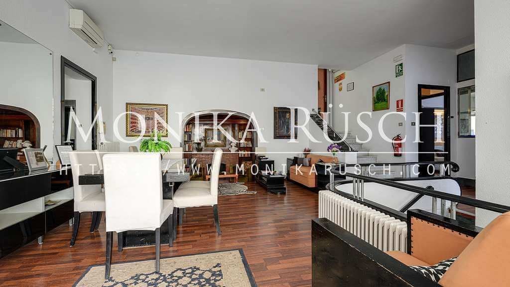 6 soverom Villa til salgs i Barcelona by med svømmebasseng garasje - € 1 800 000 (Ref: 8892124)