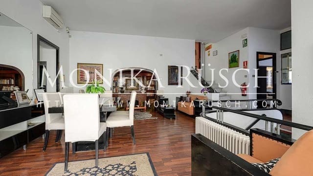 6 soverom Villa til salgs i Gràcia, Barcelona by med svømmebasseng garasje - € 1 800 000 (Ref: 8892124)