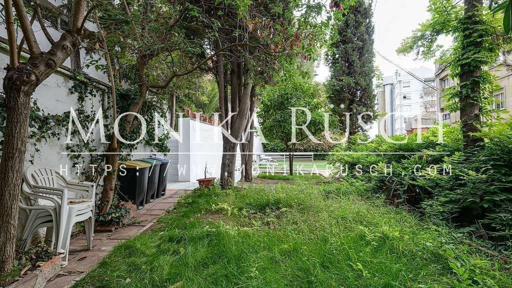 6 soverom Villa til salgs i Barcelona by med svømmebasseng garasje - € 1 800 000 (Ref: 8892124)