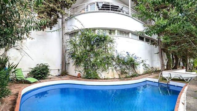 6 soverom Villa til salgs i Gràcia, Barcelona by med svømmebasseng garasje - € 1 800 000 (Ref: 8892124)