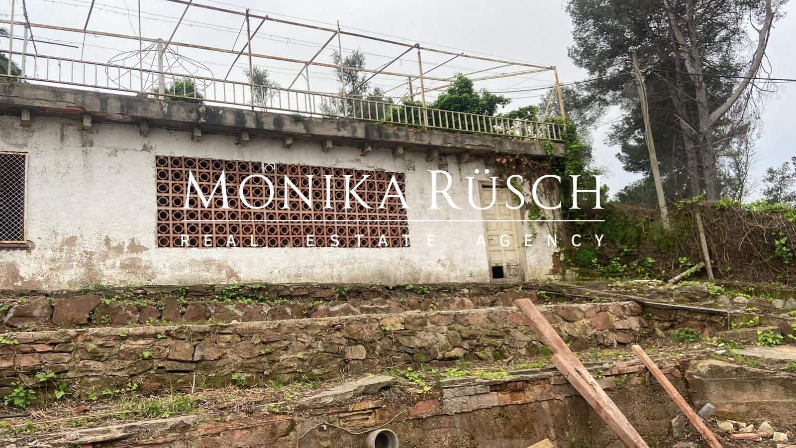 Grunde uden byggetilladelser til salg i Castellvi de Rosanes - € 97.000 (Ref: 8914735)