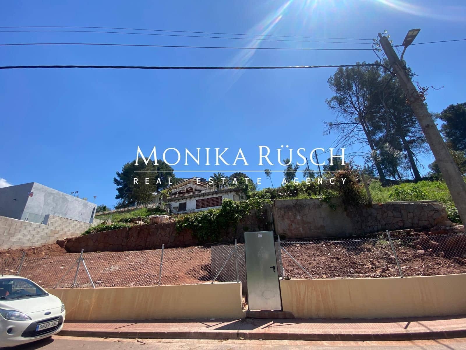 Grunde uden byggetilladelser til salg i Castellvi de Rosanes - € 97.000 (Ref: 8914735)