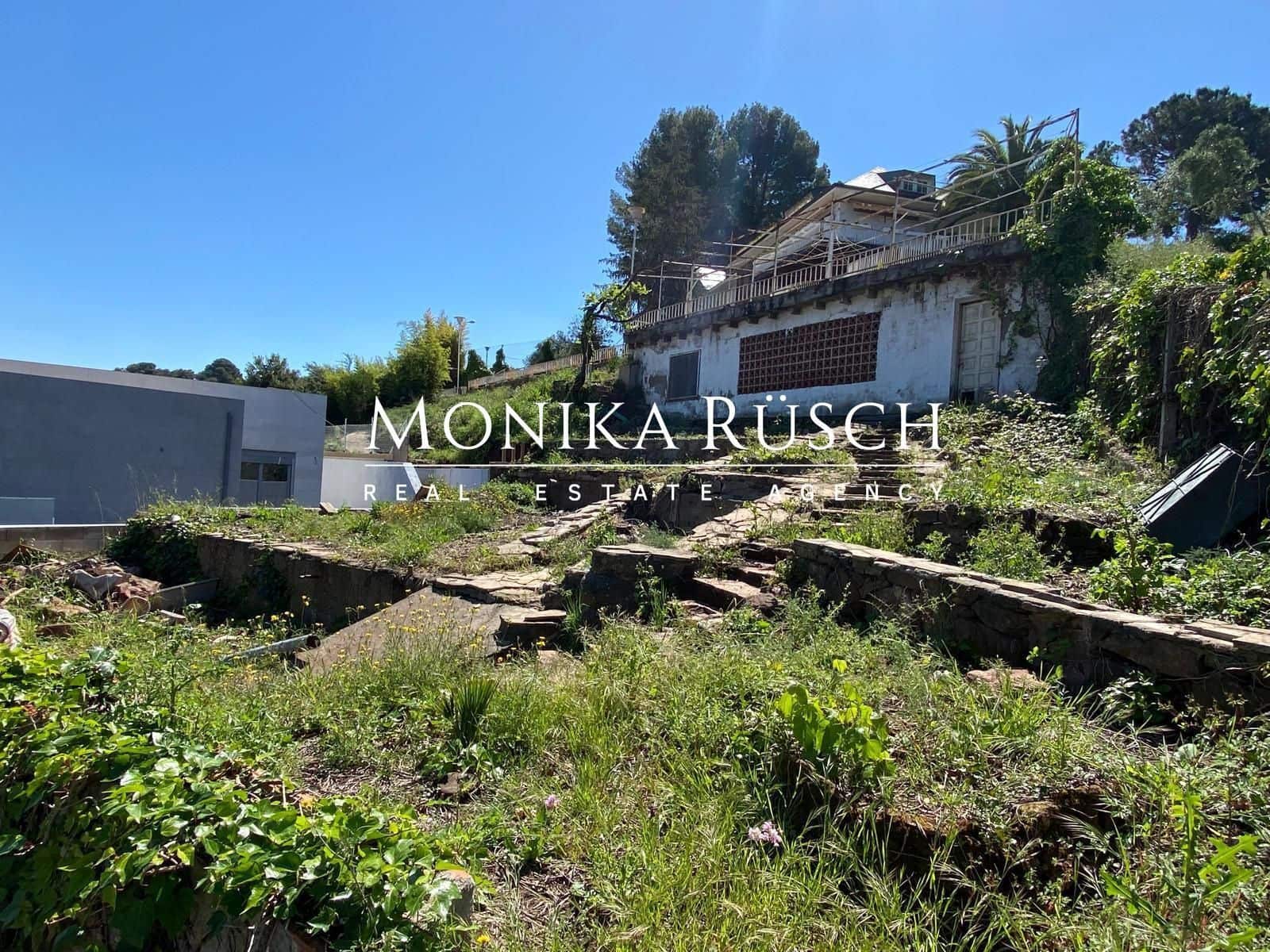 Grunde uden byggetilladelser til salg i Castellvi de Rosanes - € 97.000 (Ref: 8914735)