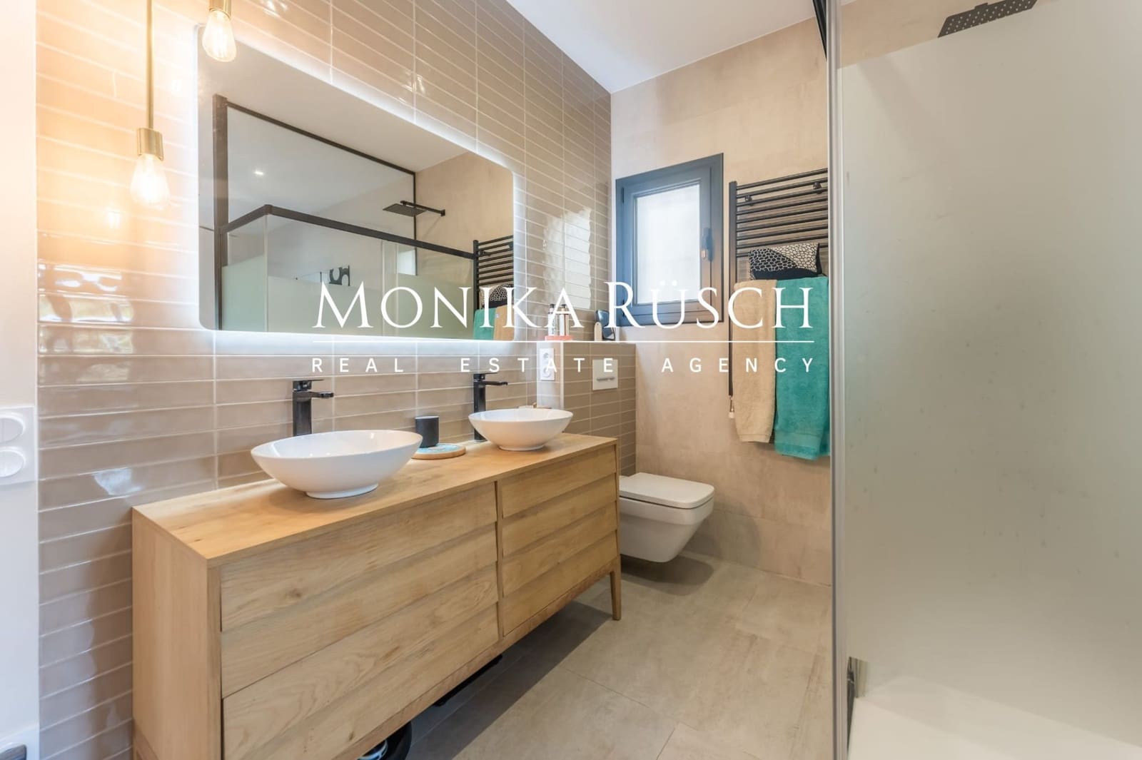 4 camera da letto Villa da affittare in Castelldefels con piscina - 12.000 € (Rif: 8928420)