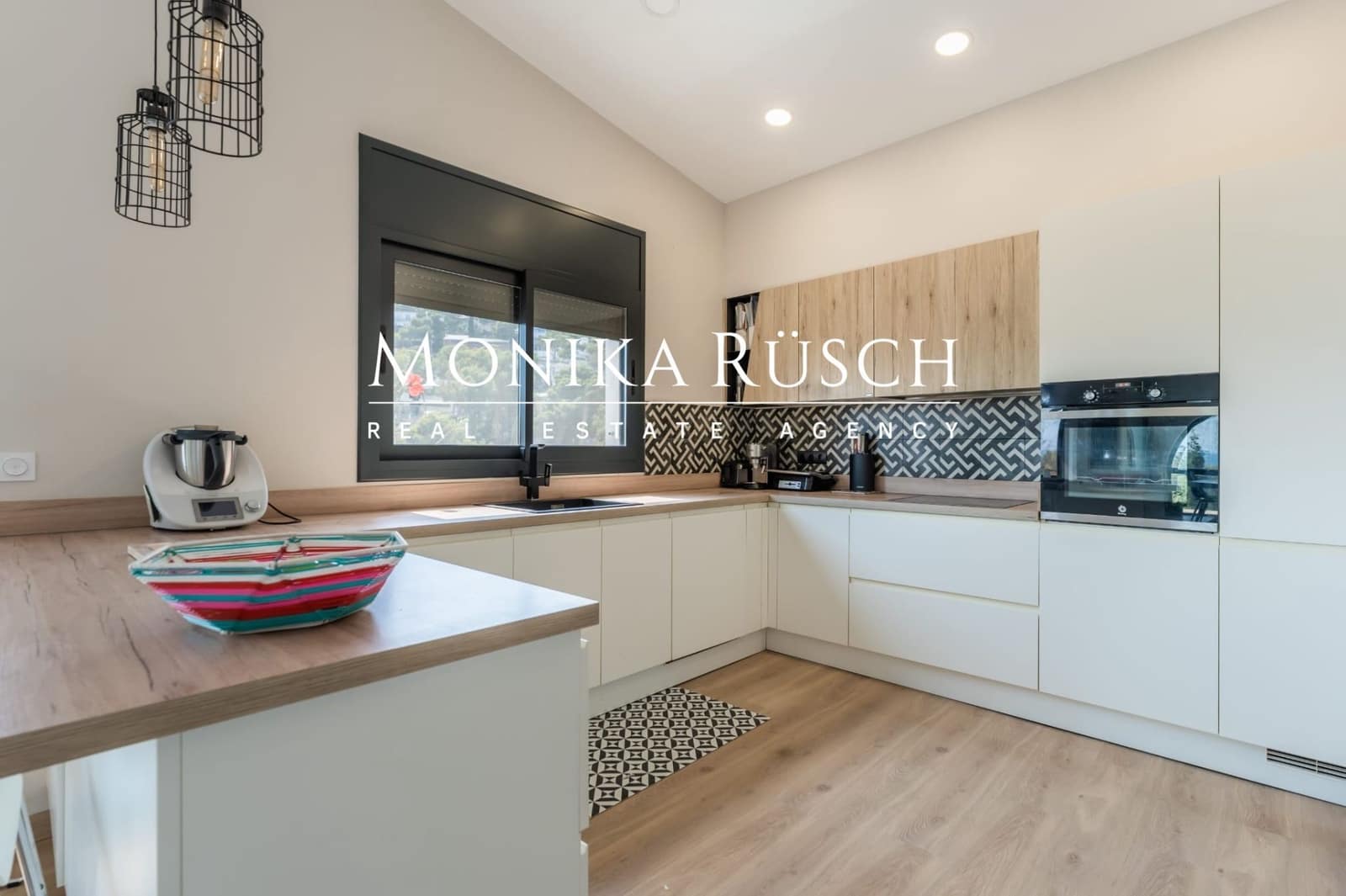 4 camera da letto Villa da affittare in Castelldefels con piscina - 12.000 € (Rif: 8928420)