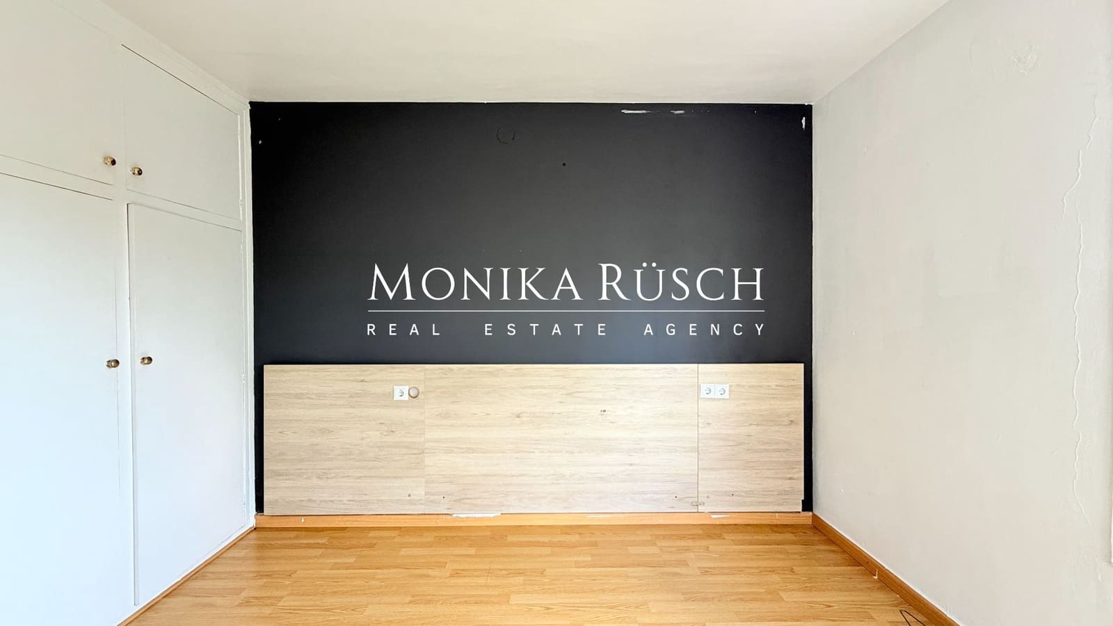 3 soverom Villa til salgs i Palleja med garasje - € 400 000 (Ref: 8982110)