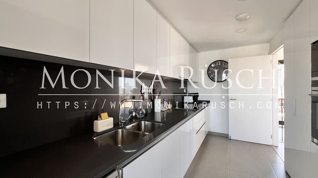 3 bedroom Penthouse for rent in Sitges with pool garage - € 5,500 (Ref: 9001028)