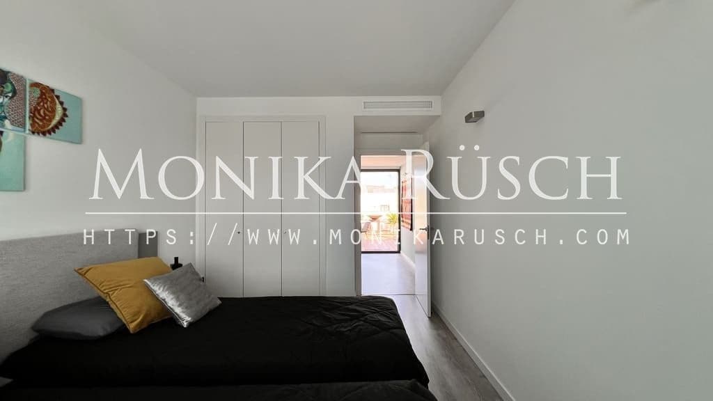 3 bedroom Penthouse for rent in Sitges with pool garage - € 5,500 (Ref: 9001028)