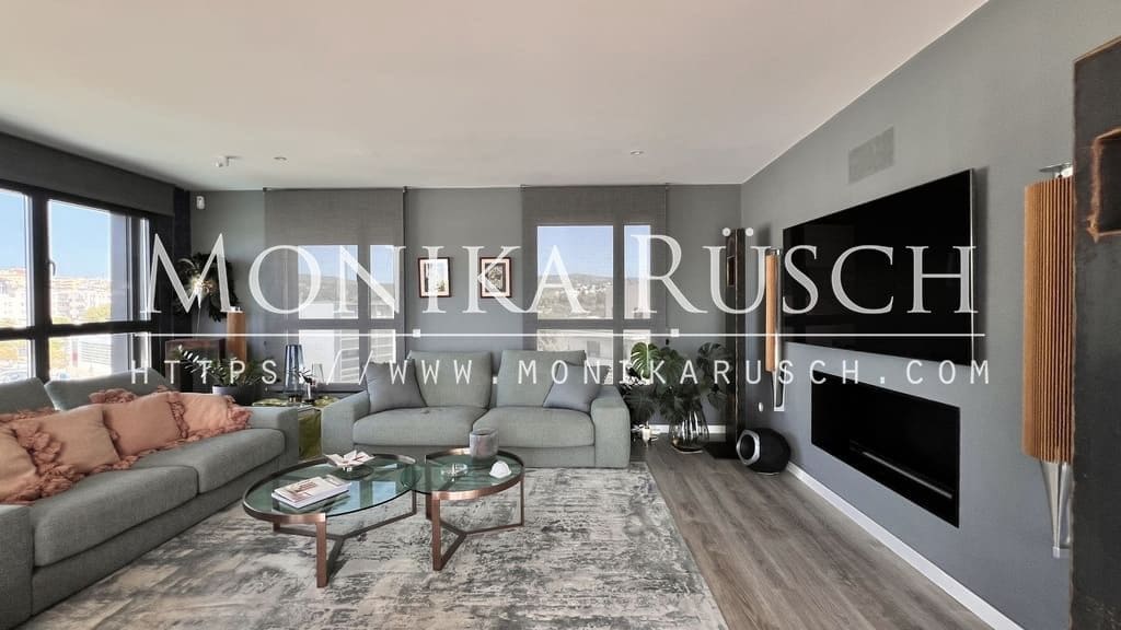 3 bedroom Penthouse for rent in Sitges with pool garage - € 5,500 (Ref: 9001028)