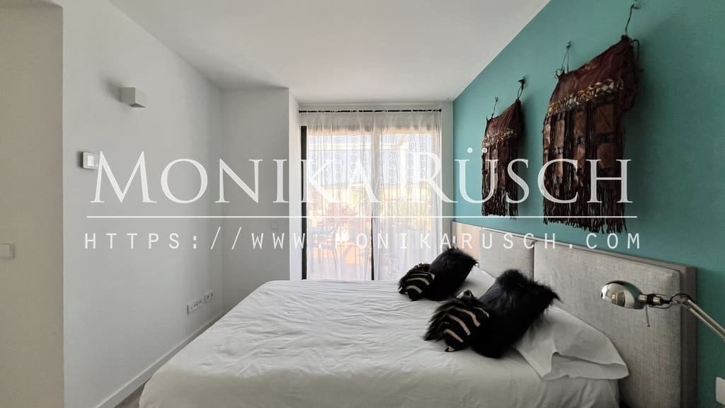 3 bedroom Penthouse for rent in Sitges with pool garage - € 5,500 (Ref: 9001028)