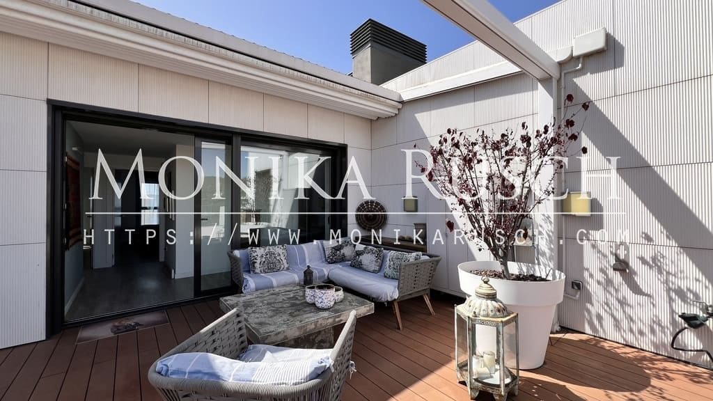 3 bedroom Penthouse for rent in Sitges with pool garage - € 5,500 (Ref: 9001028)