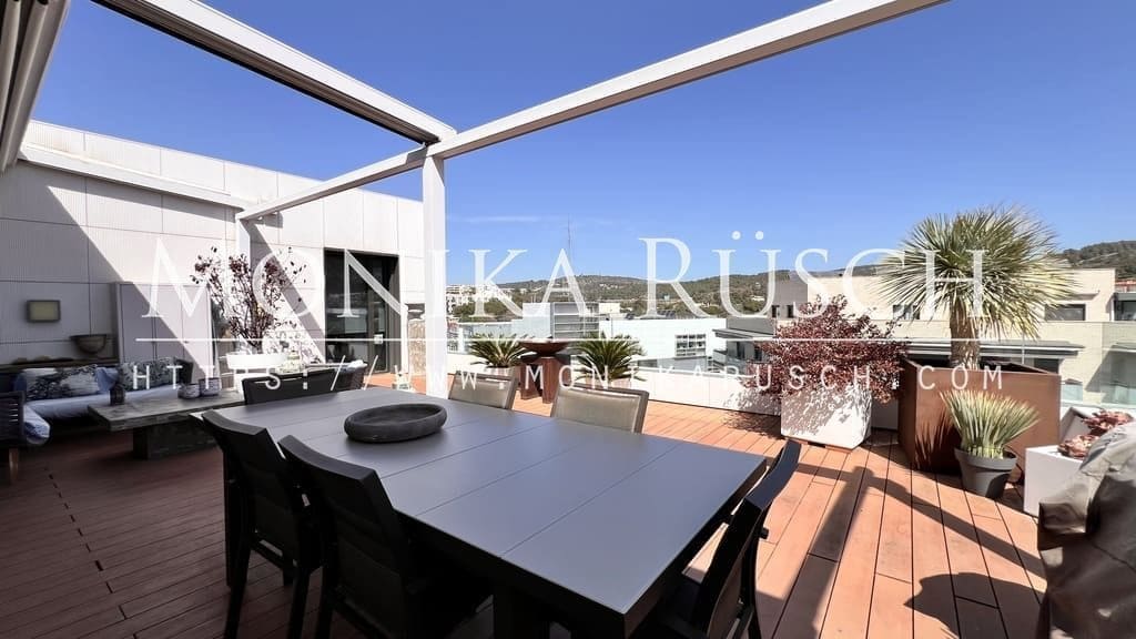 3 bedroom Penthouse for rent in Sitges with pool garage - € 5,500 (Ref: 9001028)