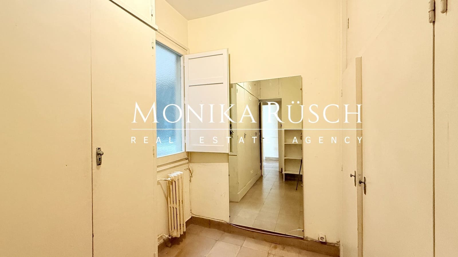 7 bedroom Flat for sale in Barcelona city with garage - € 975,000 (Ref: 9036389)