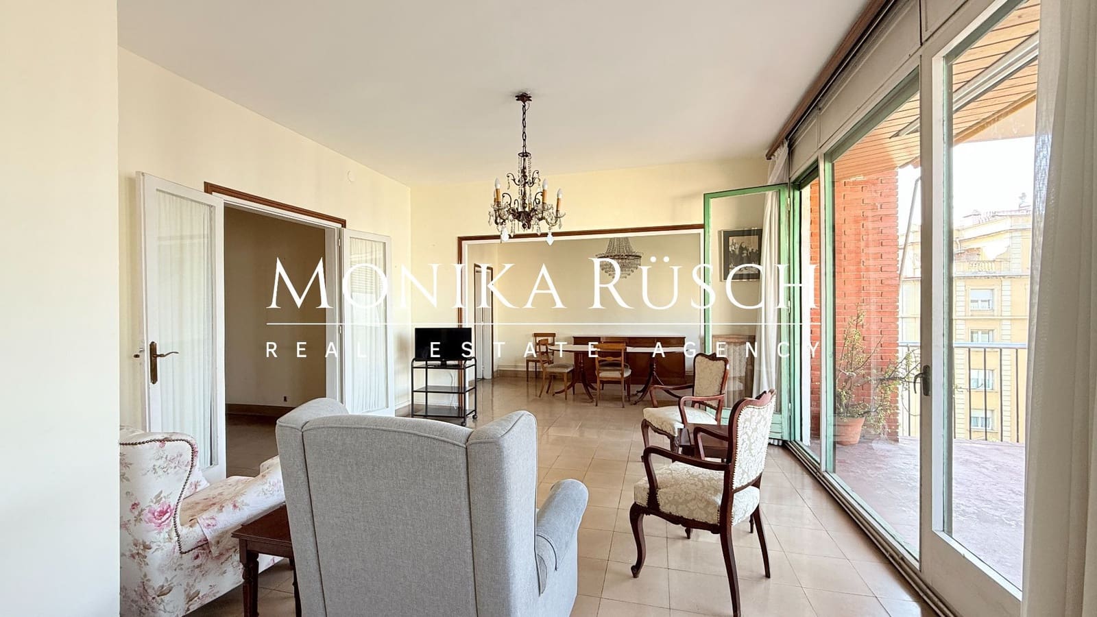 7 bedroom Flat for sale in Barcelona city with garage - € 975,000 (Ref: 9036389)