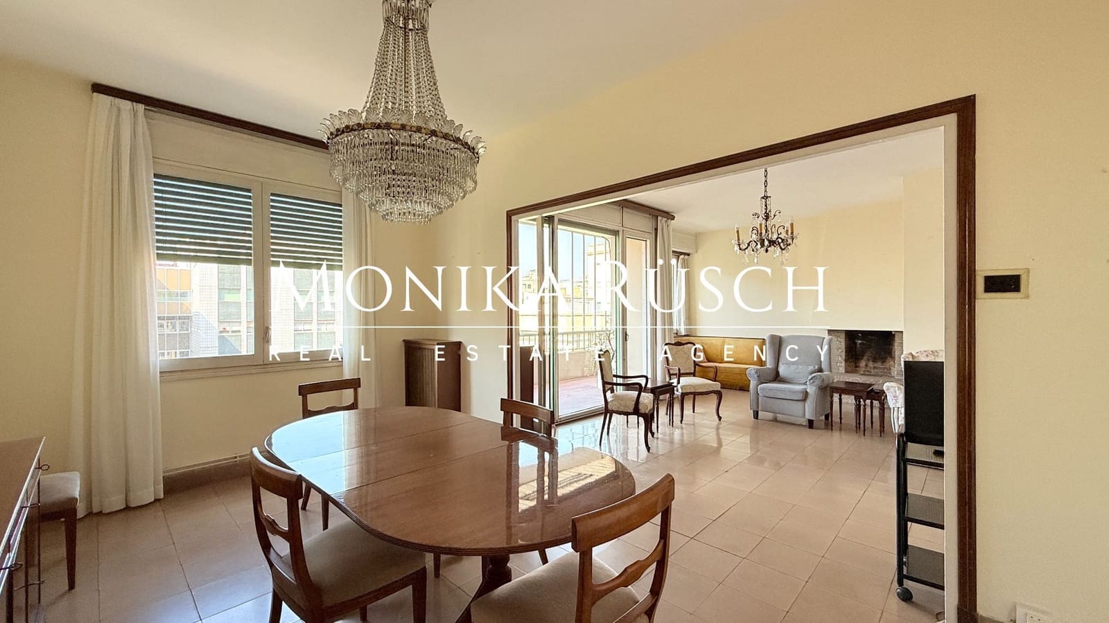 7 bedroom Flat for sale in Barcelona city with garage - € 975,000 (Ref: 9036389)