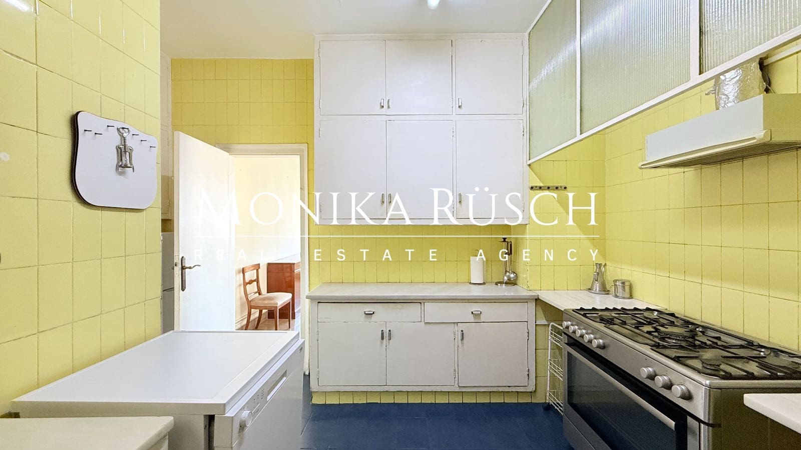 7 bedroom Flat for sale in Barcelona city with garage - € 975,000 (Ref: 9036389)