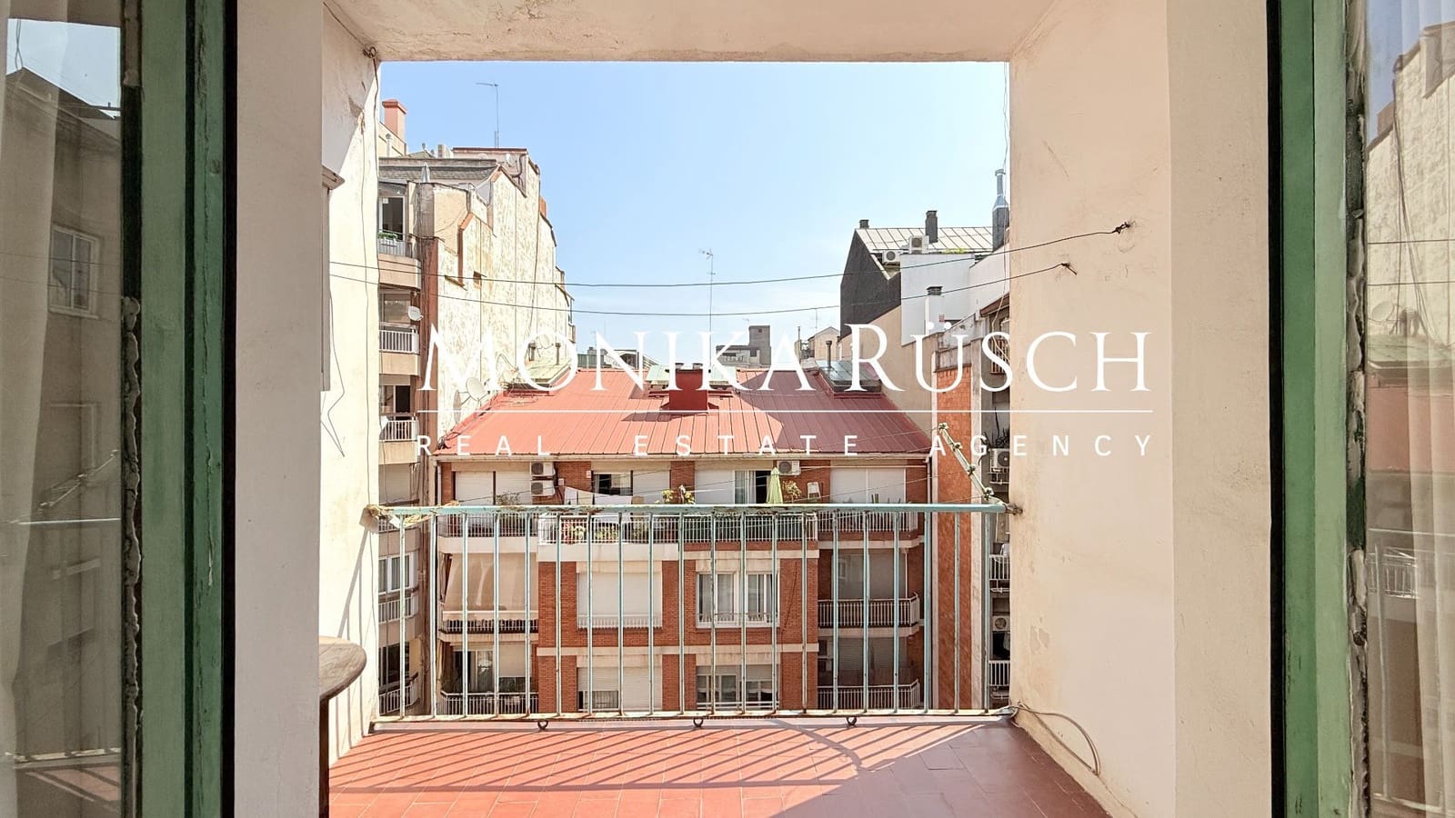 7 bedroom Flat for sale in Barcelona city with garage - € 975,000 (Ref: 9036389)