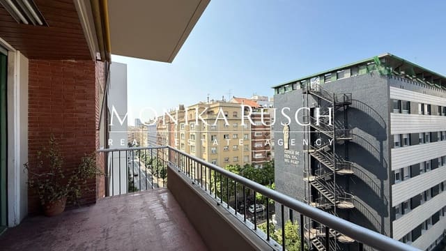 7 bedroom Flat for sale in Barcelona city with garage - € 975,000 (Ref: 9036389)