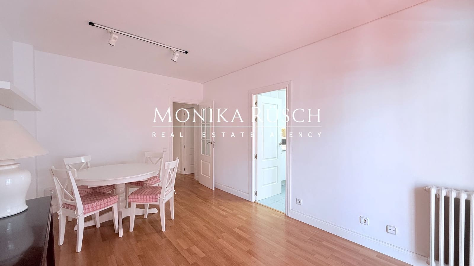 3 slaapkamer Flat te koop in Sant Just Desvern met zwembad garage - € 580.000 (Ref: 9057301)