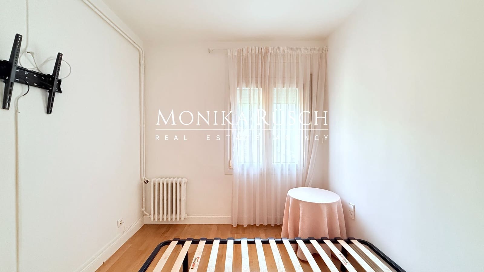 3 slaapkamer Flat te koop in Sant Just Desvern met zwembad garage - € 580.000 (Ref: 9057301)