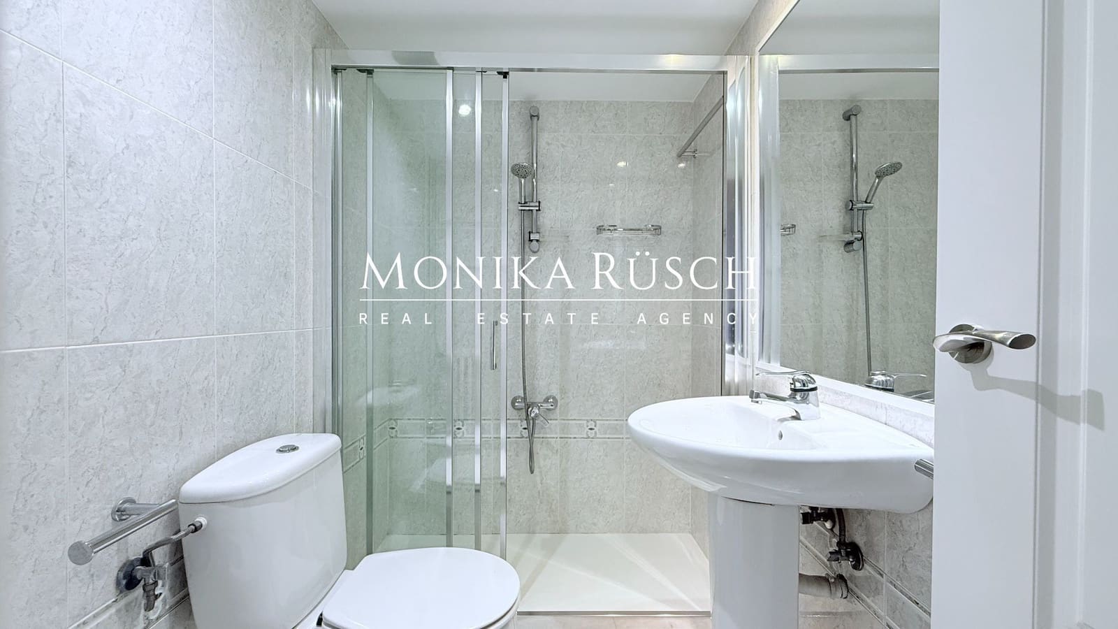 3 slaapkamer Flat te koop in Sant Just Desvern met zwembad garage - € 580.000 (Ref: 9057301)