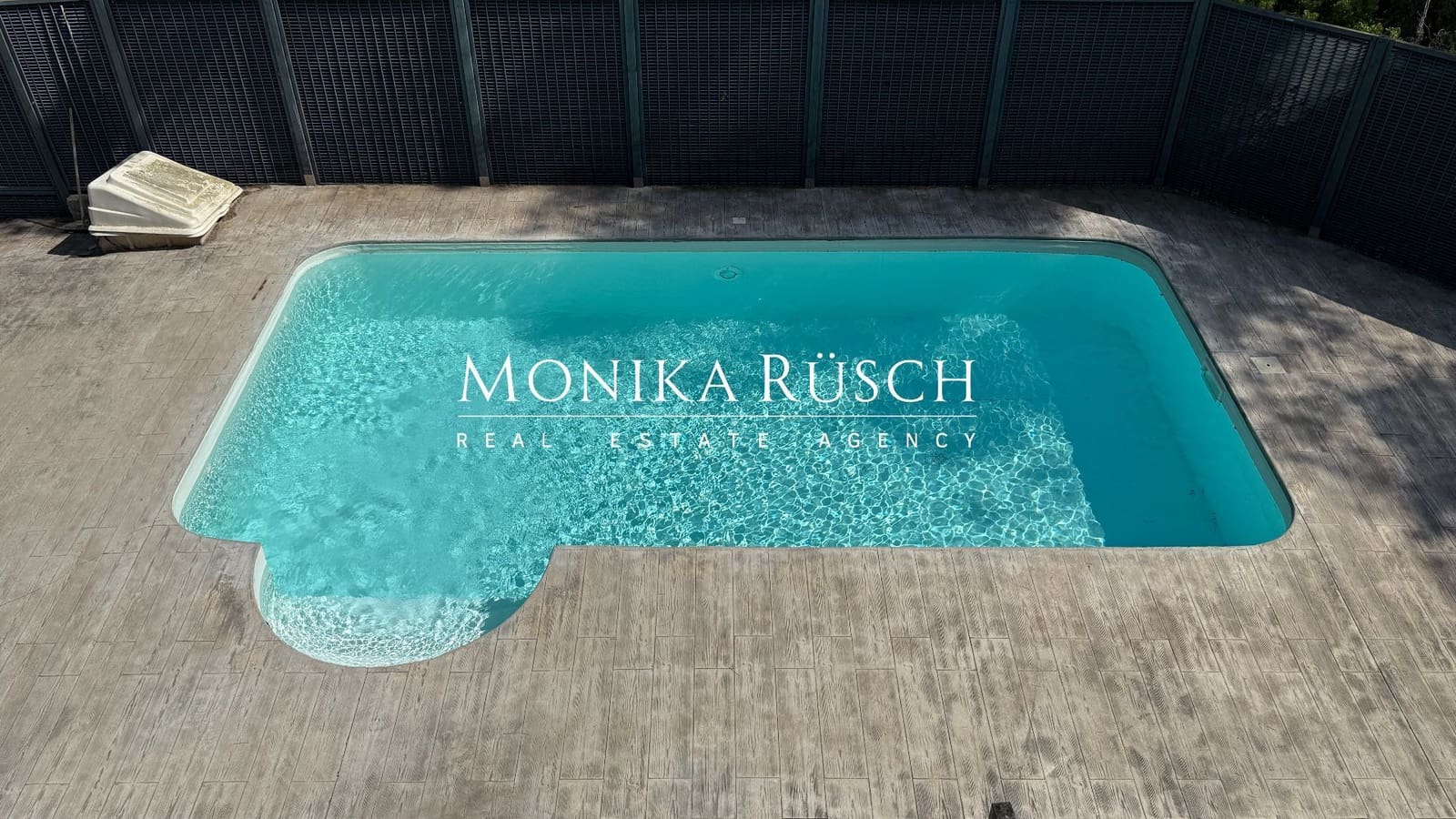 4 bedroom Villa for sale in Olivella with pool garage - € 490,000 (Ref: 9068512)