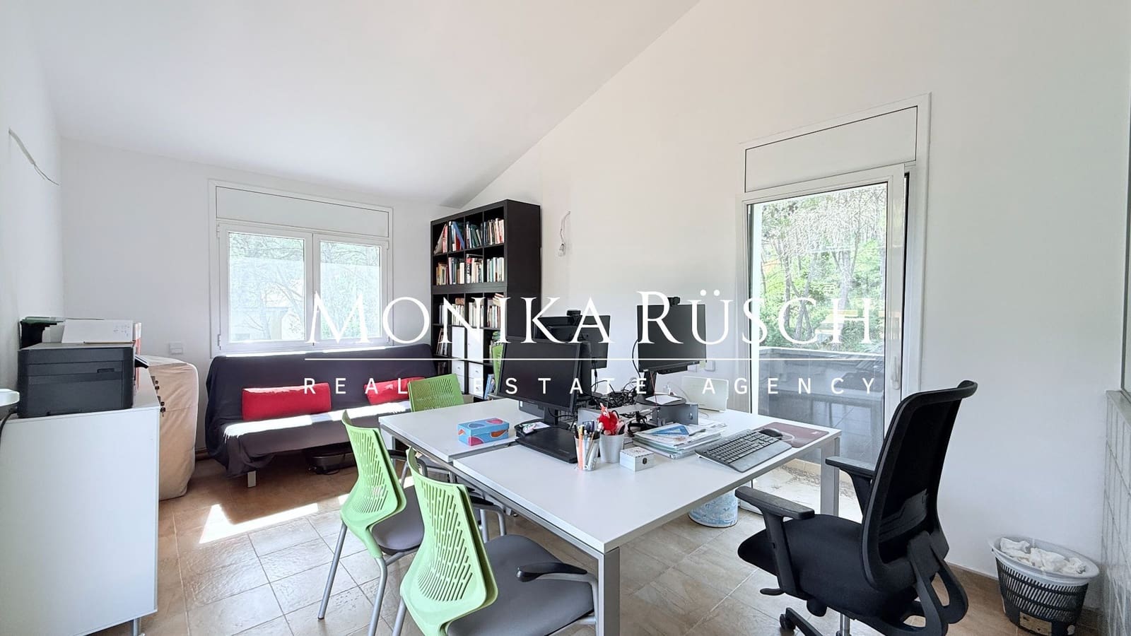 4 bedroom Villa for sale in Olivella with pool garage - € 490,000 (Ref: 9068512)