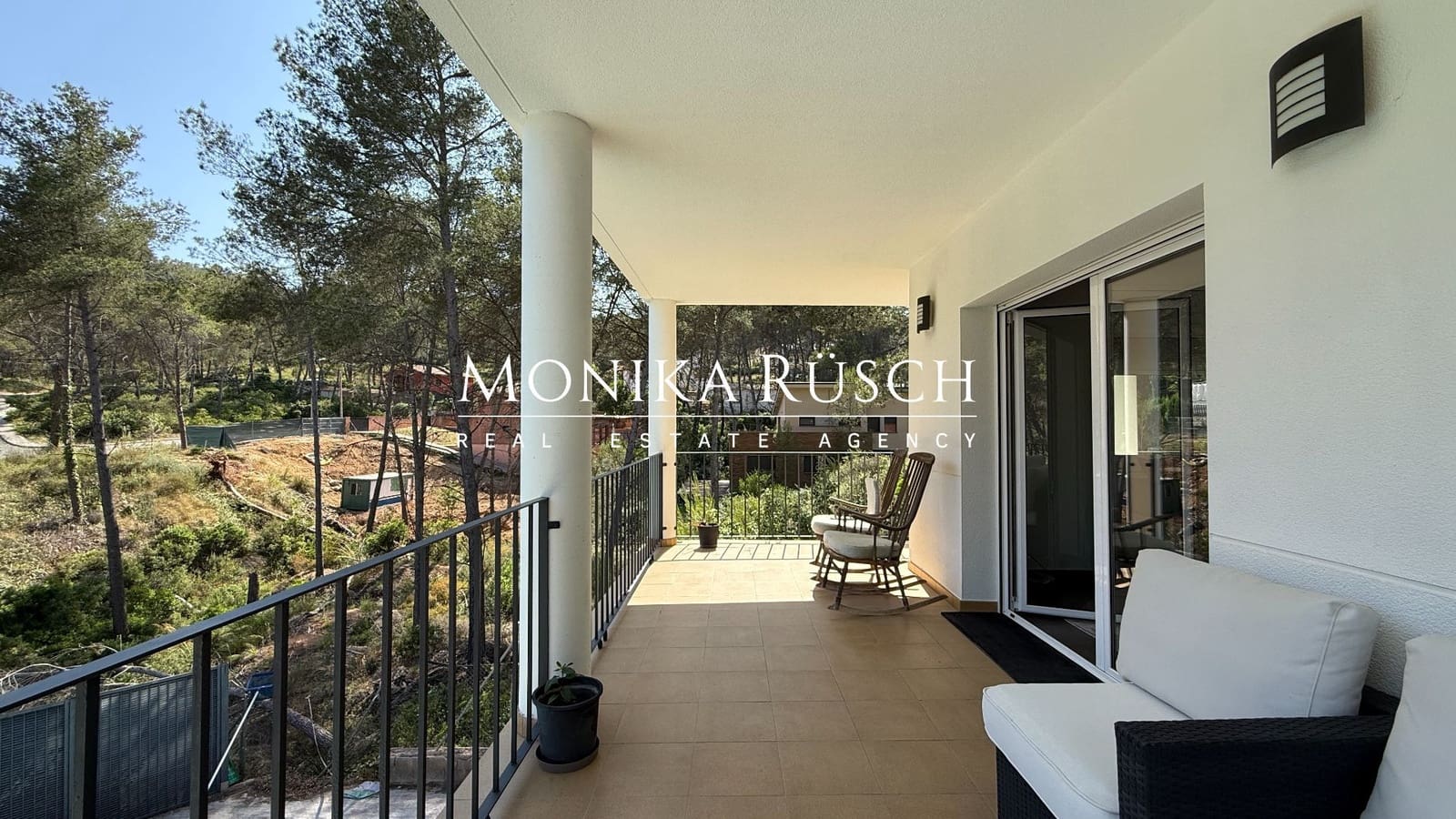 4 bedroom Villa for sale in Olivella with pool garage - € 490,000 (Ref: 9068512)