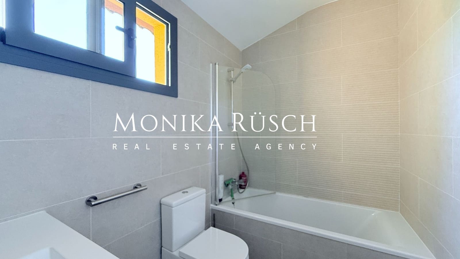 5 soveværelse Semi-Rækkehus til leje i Castelldefels med swimmingpool garage - € 4.300 (Ref: 9074841)