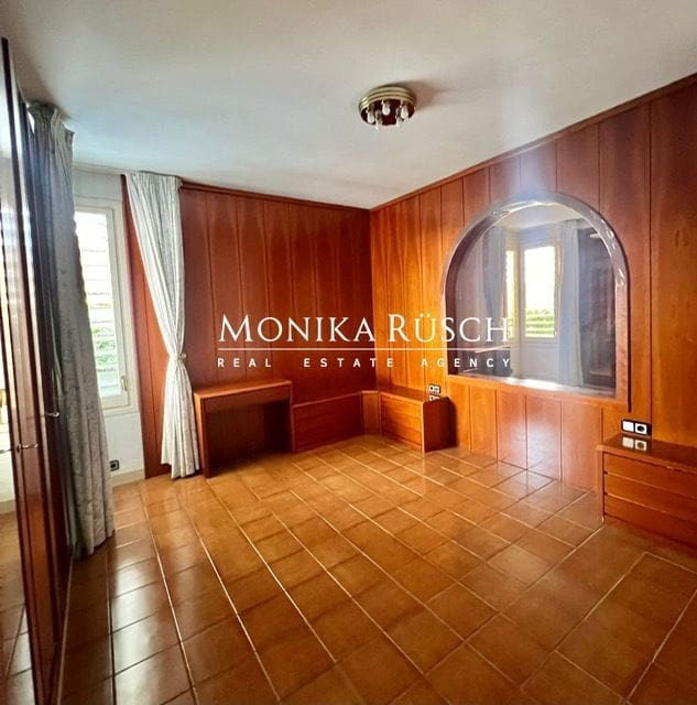 4 slaapkamer Villa te koop in Palleja met zwembad garage - € 750.000 (Ref: 9106254)