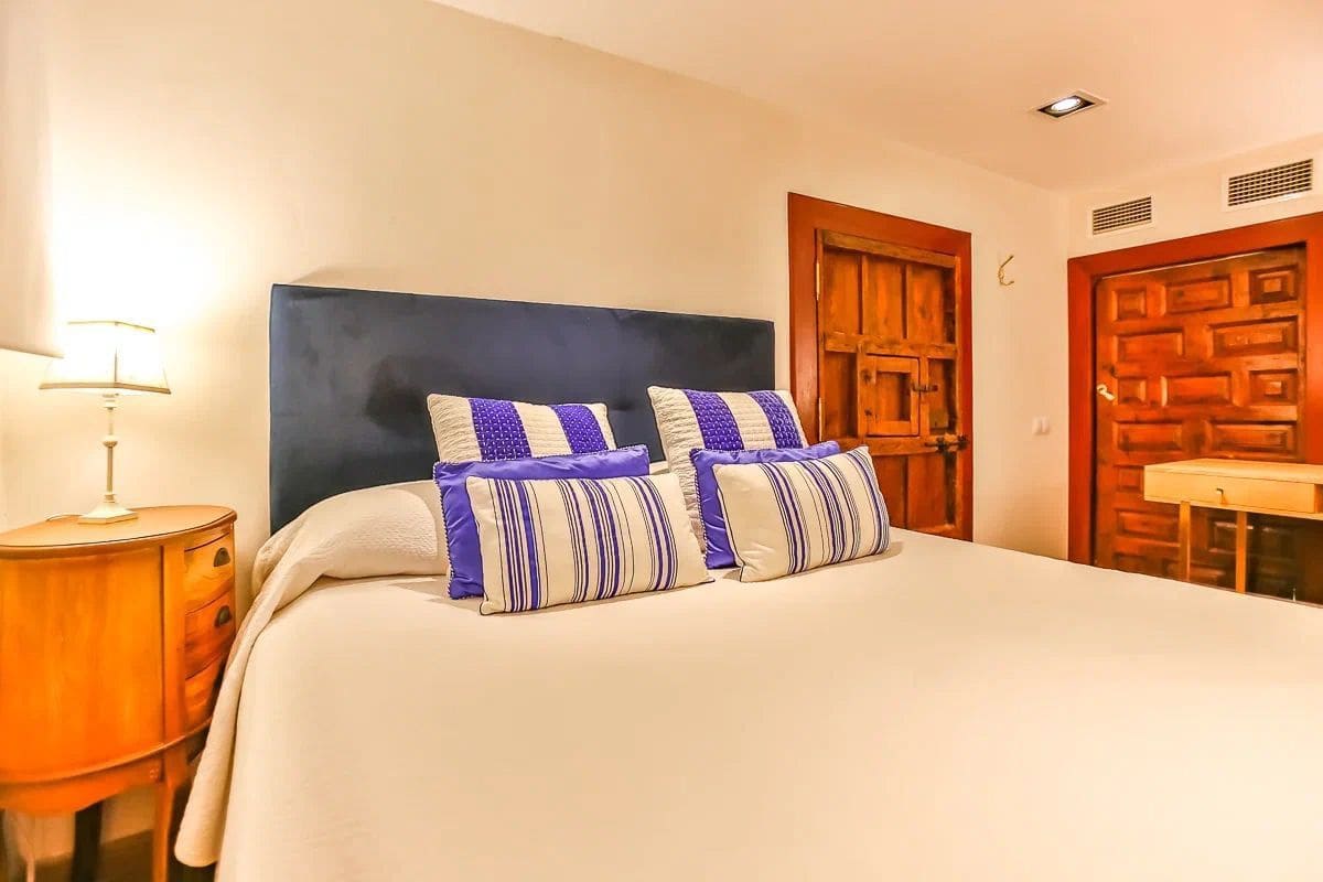 3 soveværelse Byhus til leje i Sitges med swimmingpool garage - € 4.500 (Ref: 9108418)