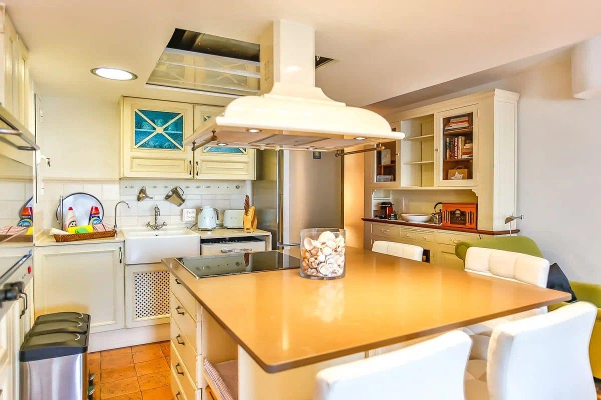 3 soveværelse Byhus til leje i Sitges med swimmingpool garage - € 4.500 (Ref: 9108418)