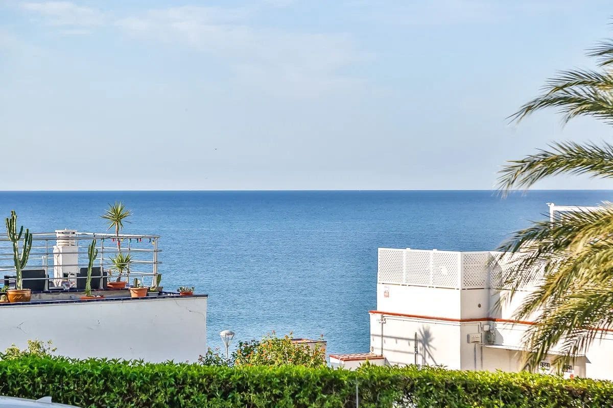 3 soveværelse Byhus til leje i Sitges med swimmingpool garage - € 4.500 (Ref: 9108418)