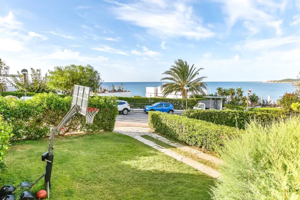 3 soveværelse Byhus til leje i Sitges med swimmingpool garage - € 4.500 (Ref: 9108418)