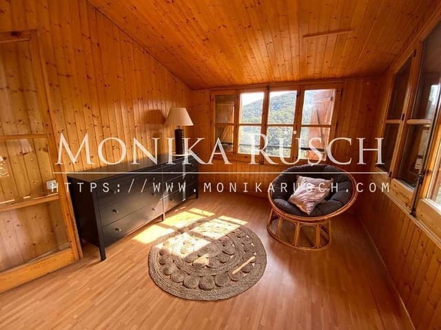 3 bedroom Villa for rent in Sant Cugat del Vallès with pool garage - € 6,000 (Ref: 9127963)